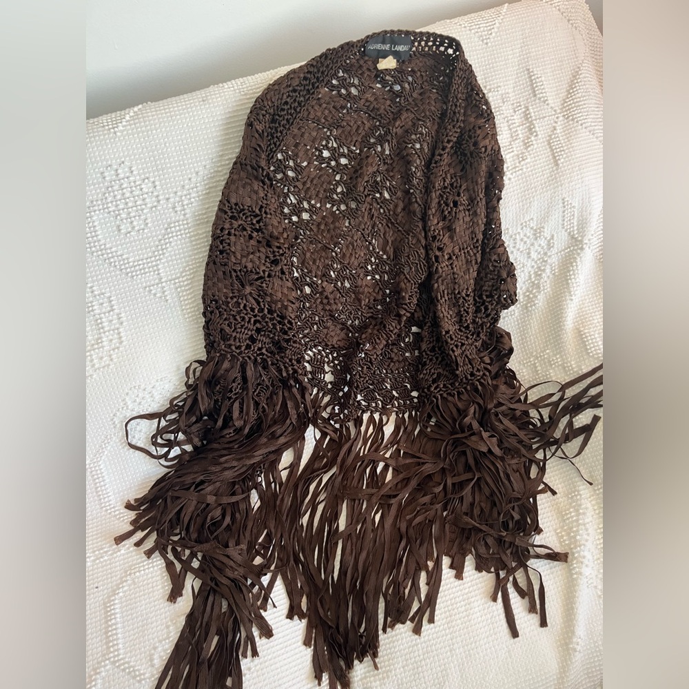 Fringe shawl ADRIENNE LANDAU crochet boho
